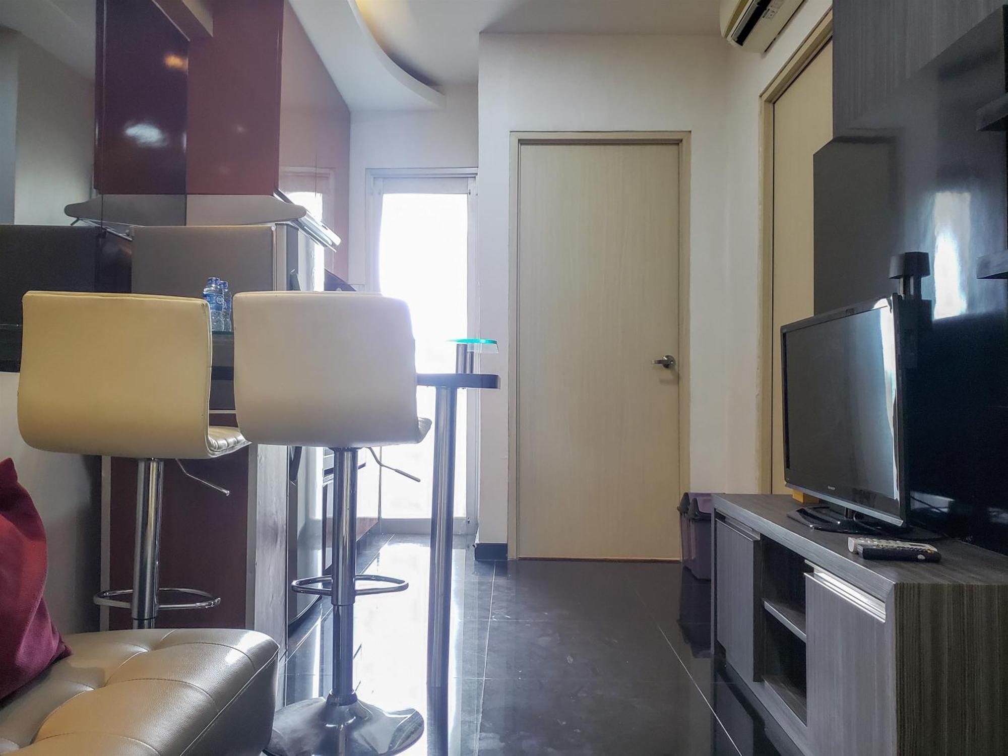 And Cozy Living 2br At Bay Pluit By Travelio Apartment