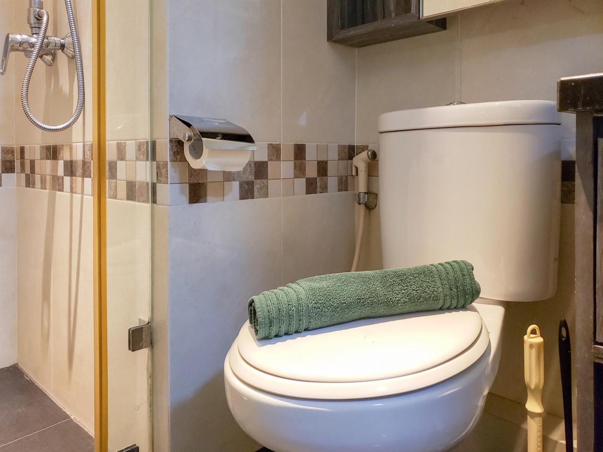Apartment And Cozy Living 2br At Bay Pluit By Travelio