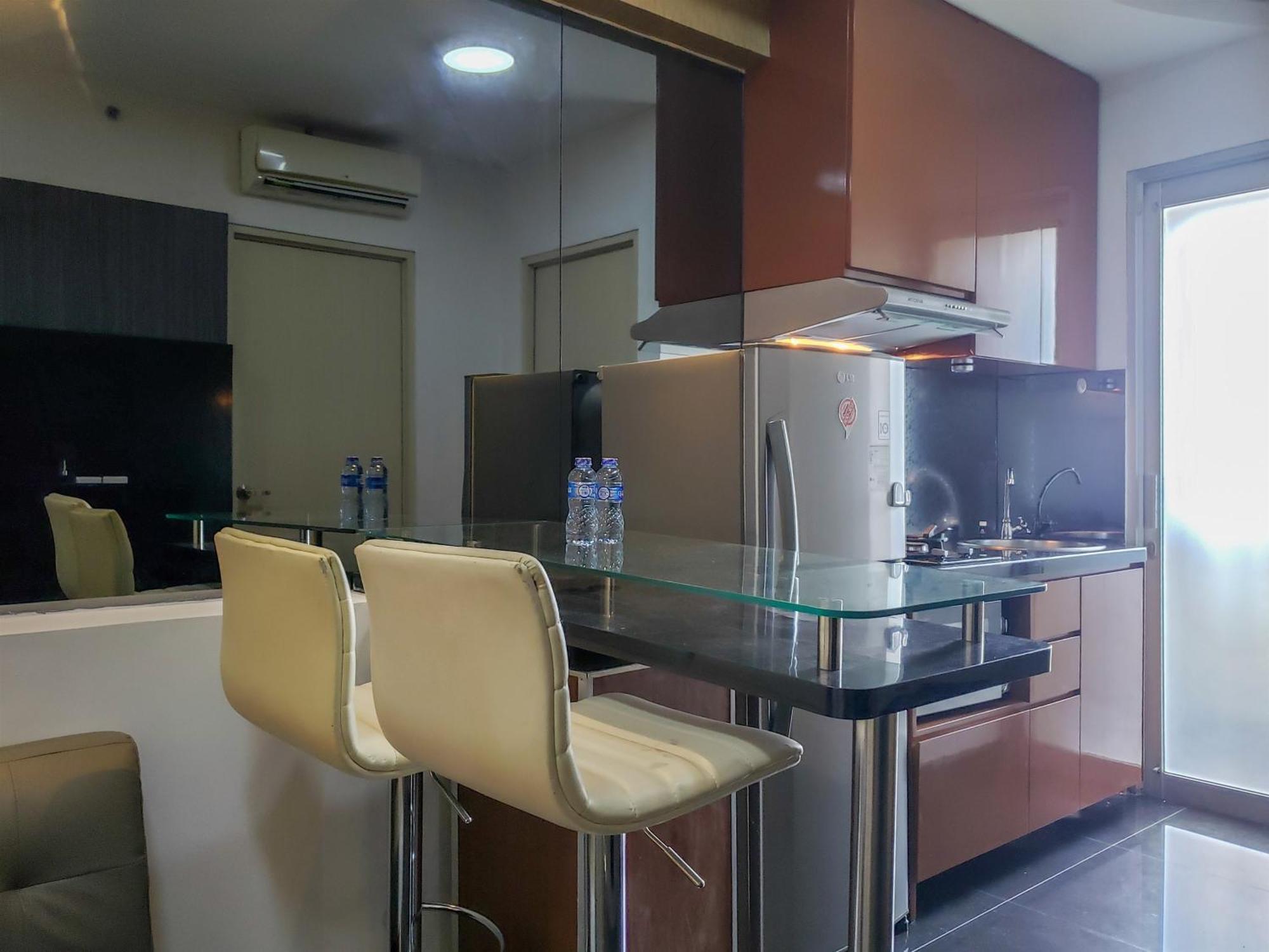 Apartment And Cozy Living 2br At Bay Pluit By Travelio *